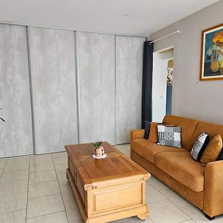 Les Capucines Apartment