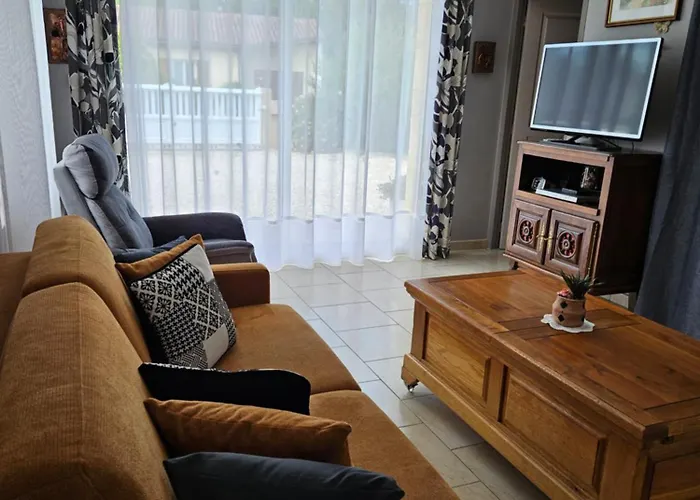 Les Capucines Montignac-Lascaux